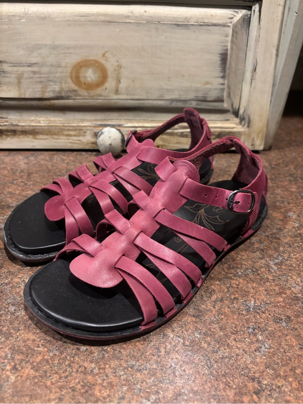 Keen Woven Strappy Casual Sandals in Rose Pink